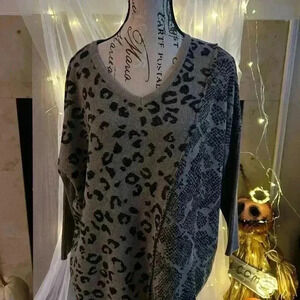 Democracy Cheetah Print Sweater. Medium. Gently used. Women.